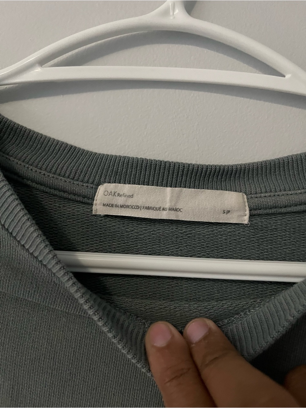 OAK + FORT Women's Crewneck sweatshirt in Olive Green - REFINED loungewear logo - Picture 7 of 13